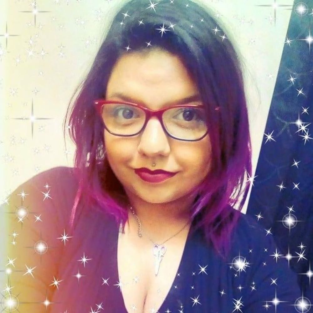 Meet your Posher, Ariella